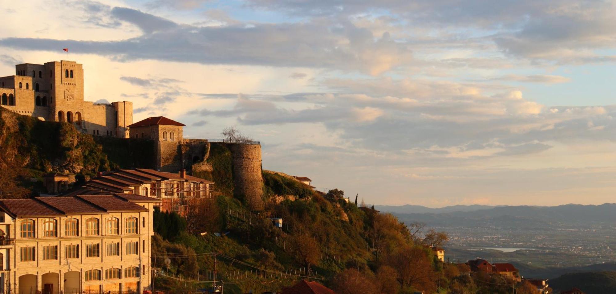 Pisha Panoramic Rooms Kruje Exterior photo