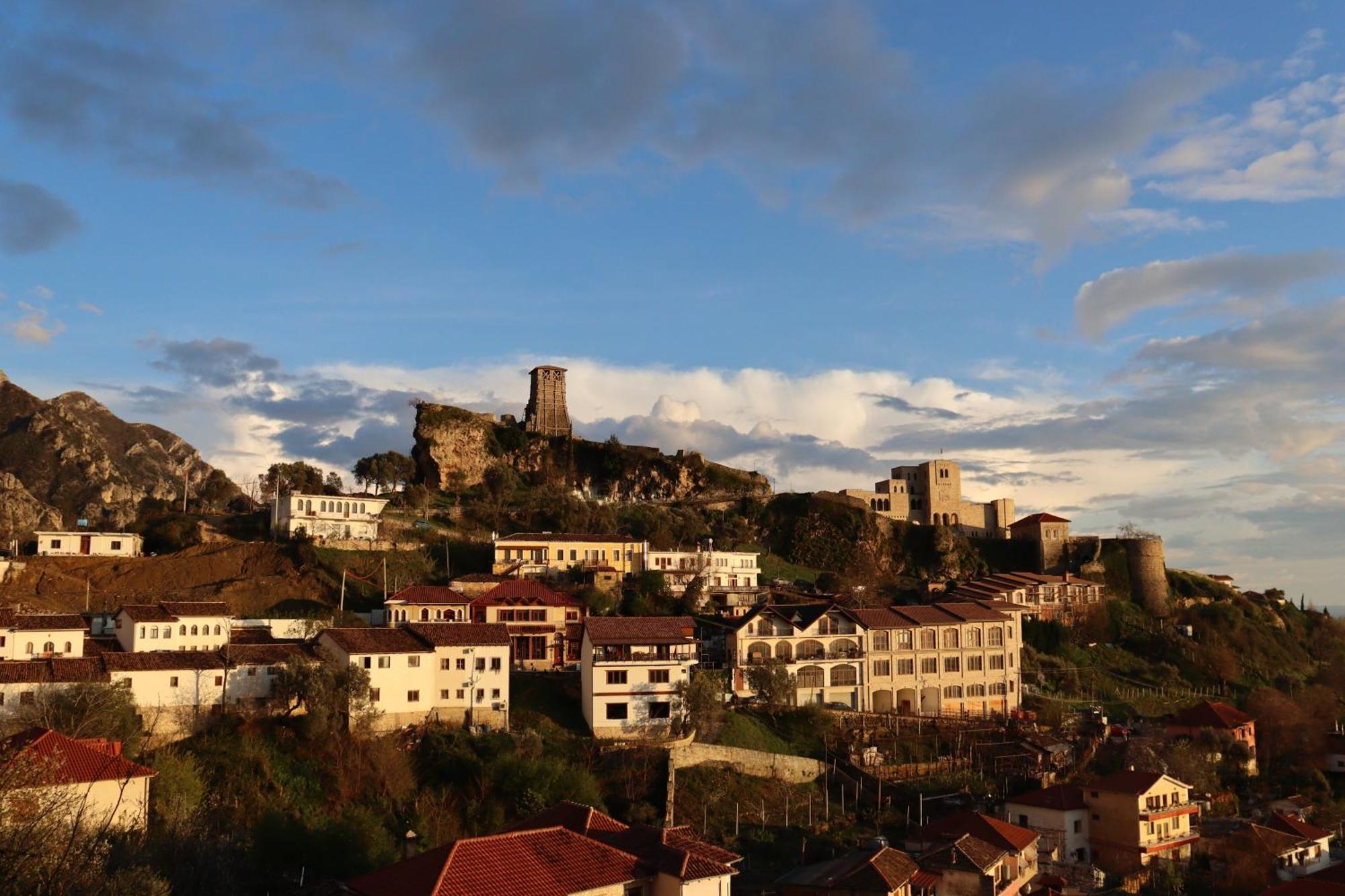 Pisha Panoramic Rooms Kruje Exterior photo